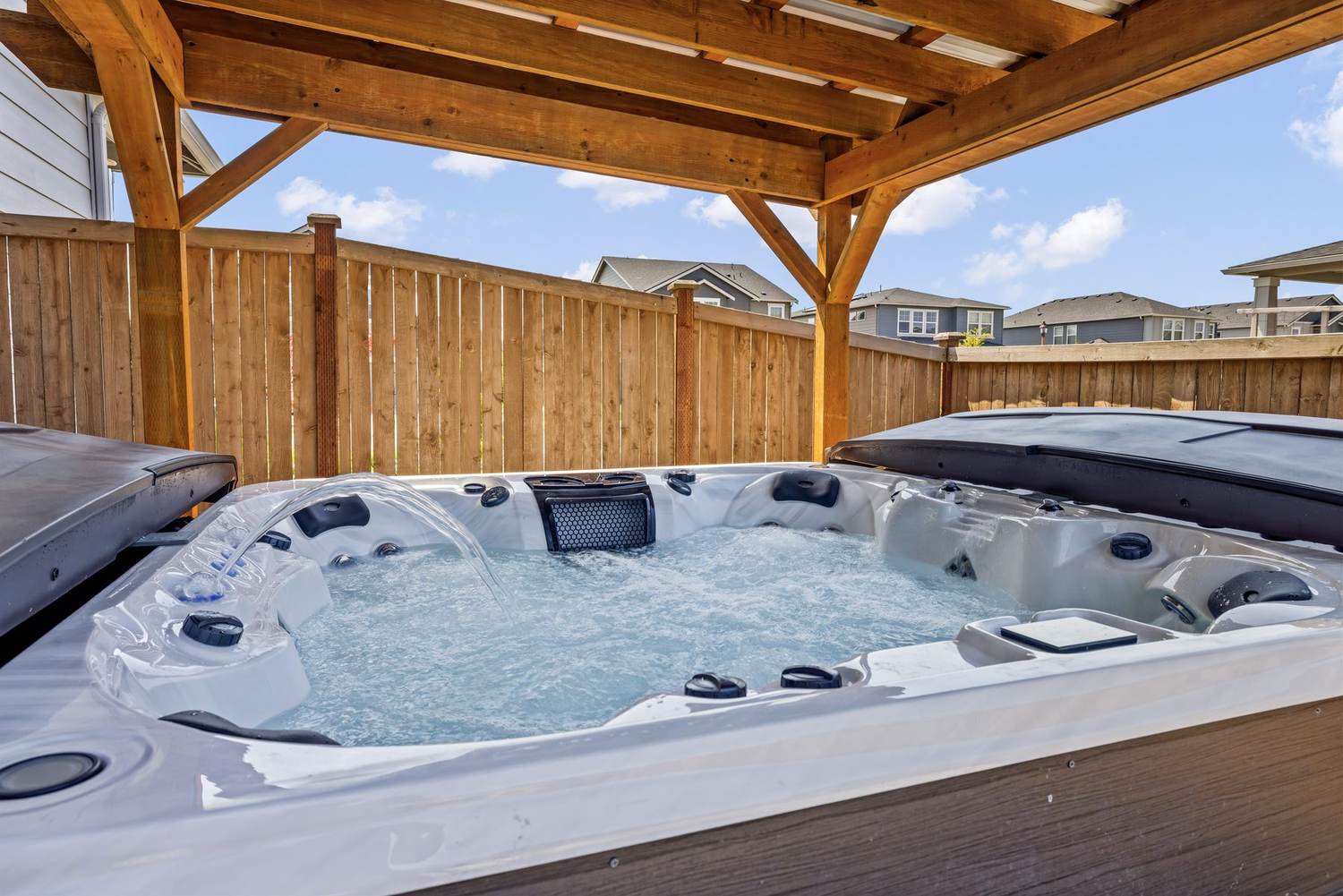 Six-seat jacuzzi with built-in lighting and sound system